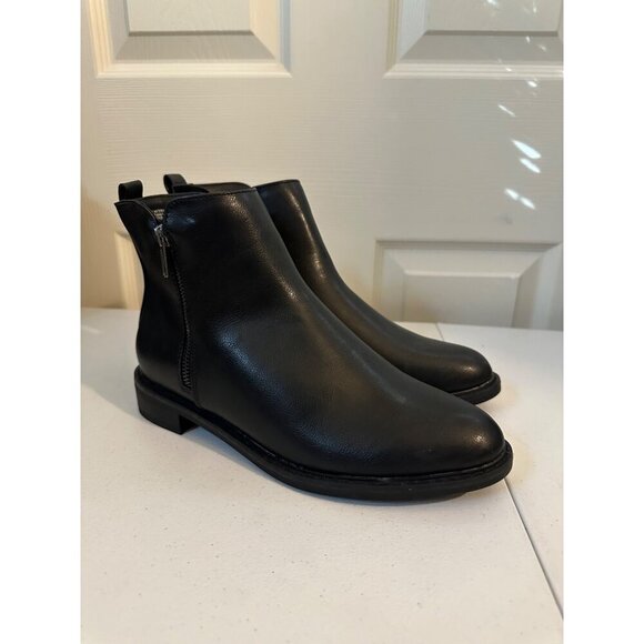 Universal Thread Women’s Brenna faux leather ankle boots size 9.5 NWT - Picture 2 of 7